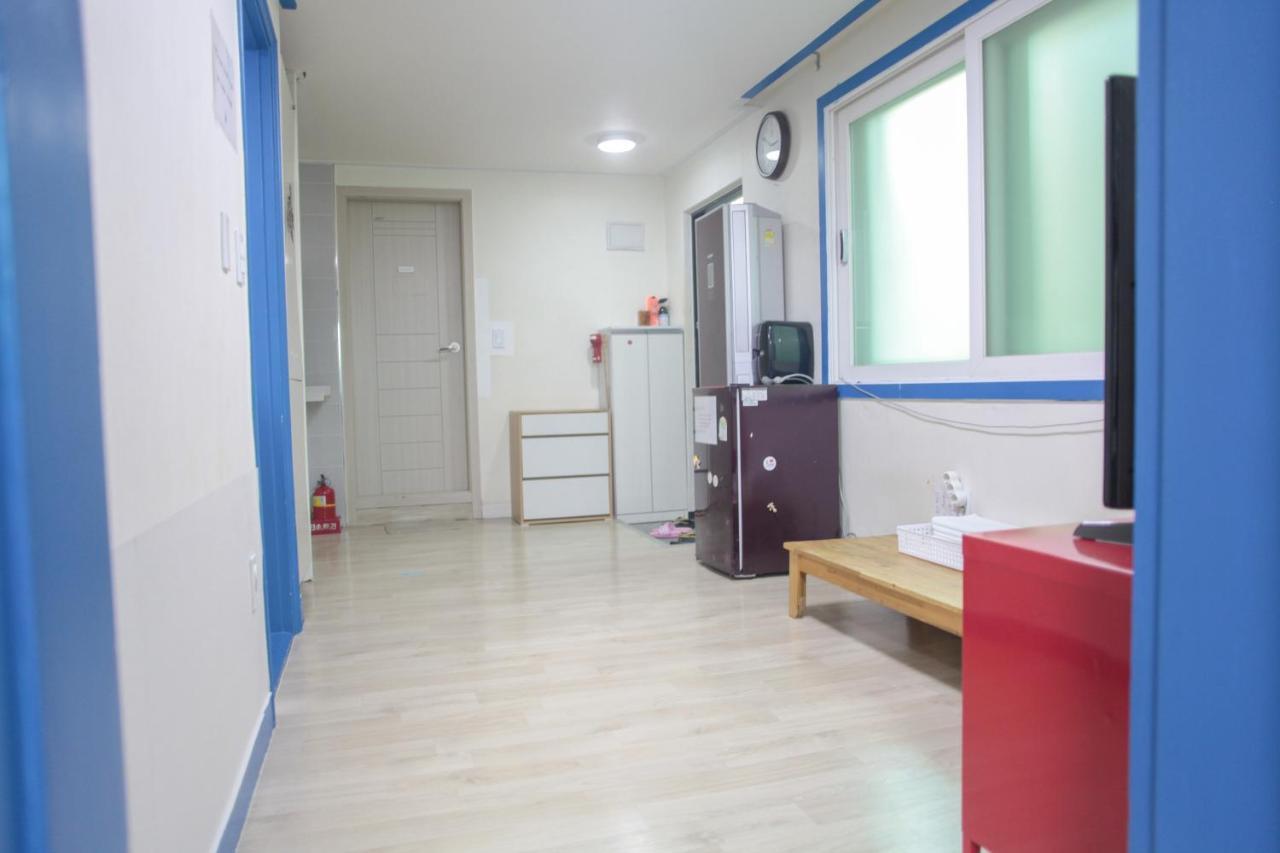 Yacht Guest house 2*