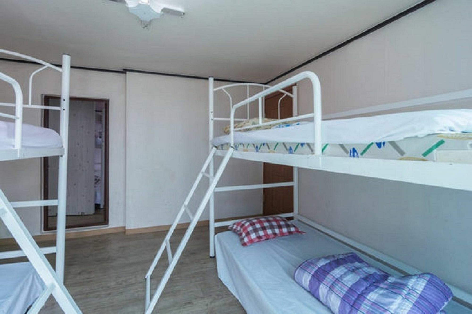 Yacht Guest house