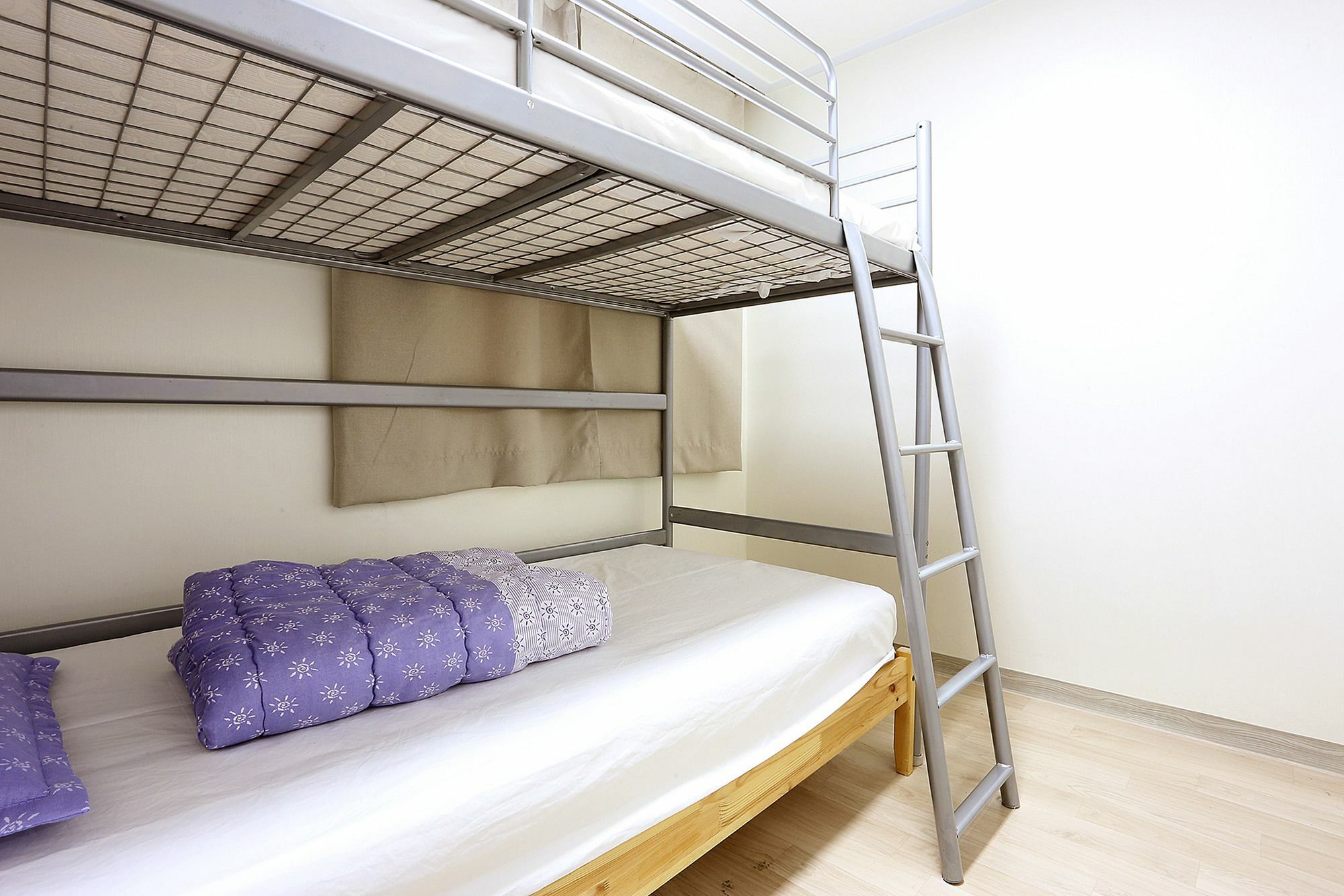 Guest house Yacht 2*